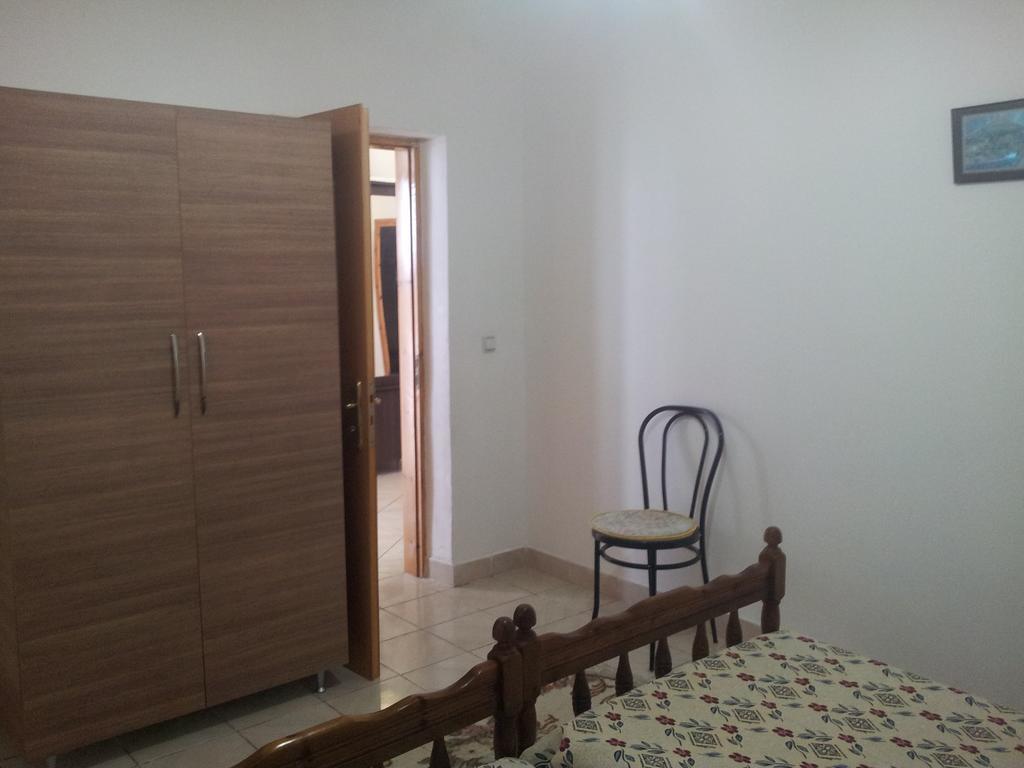 Guest House And Tavern Leo ซารานเดอ ภายนอก รูปภาพ