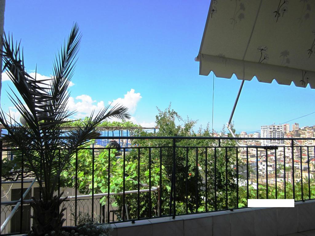 Guest House And Tavern Leo ซารานเดอ ภายนอก รูปภาพ