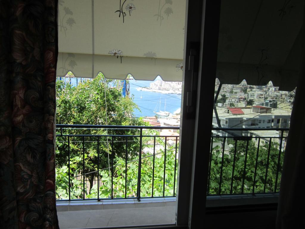 Guest House And Tavern Leo ซารานเดอ ภายนอก รูปภาพ