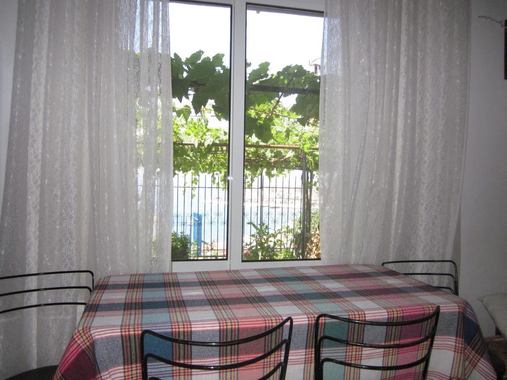 Guest House And Tavern Leo ซารานเดอ ภายนอก รูปภาพ