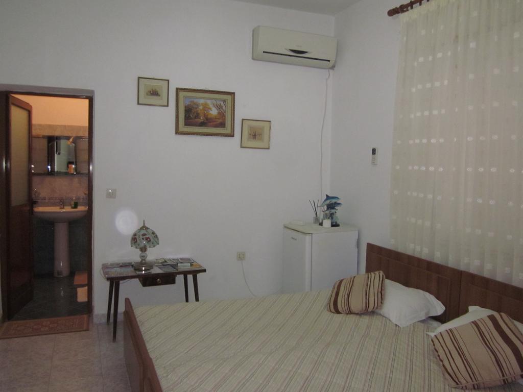 Guest House And Tavern Leo ซารานเดอ ภายนอก รูปภาพ